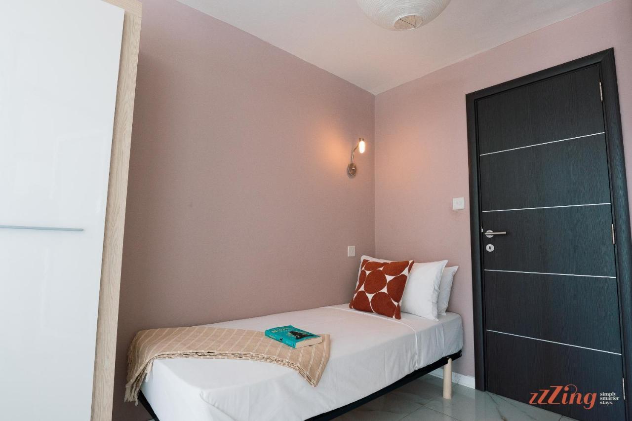 Scenic Seafront Duplex Apartment In สลีมา ภายนอก รูปภาพ